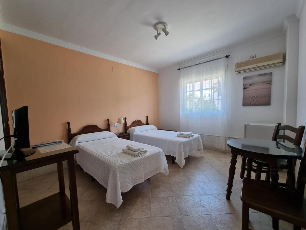 Victoria Hotel 2*