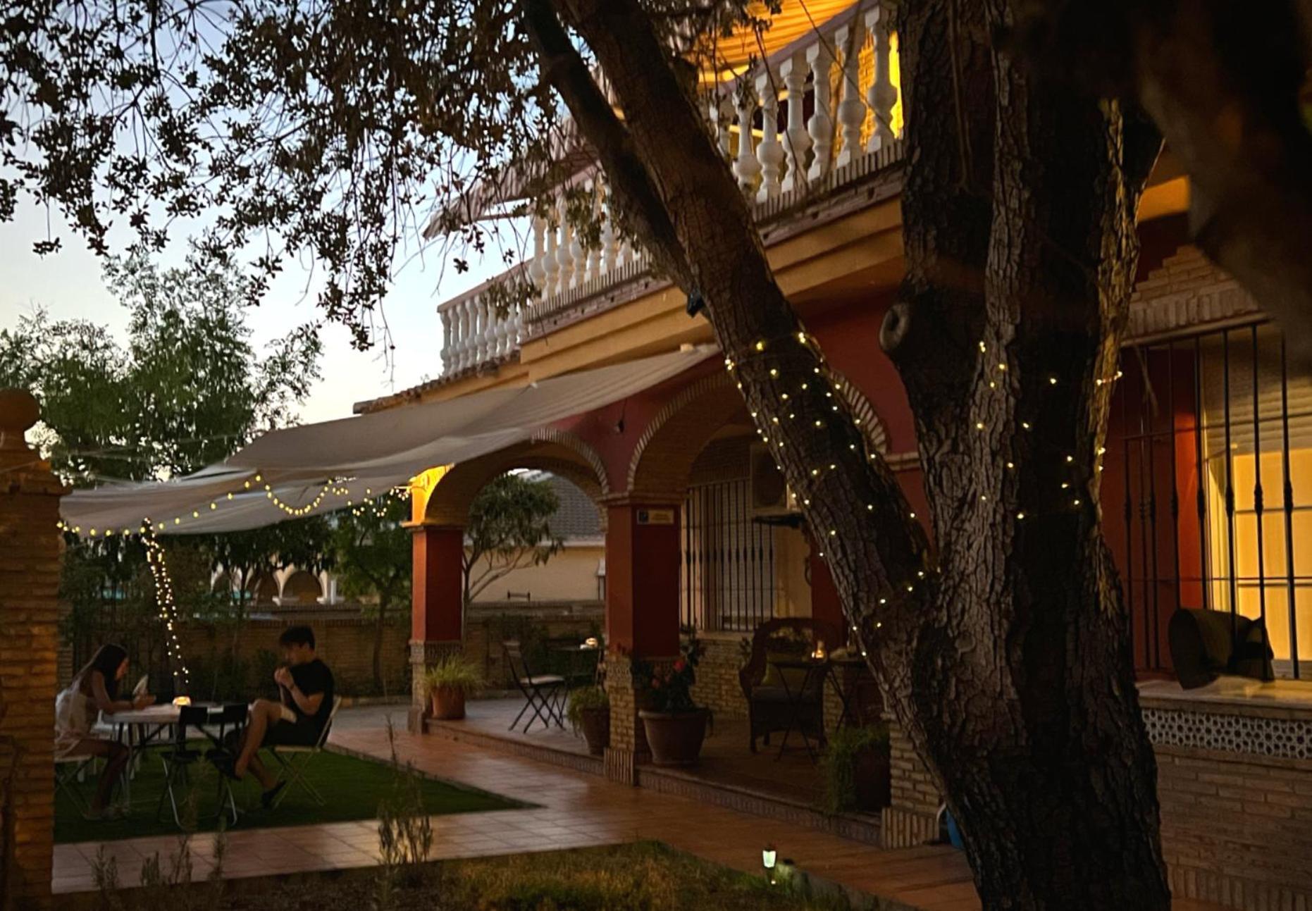Victoria Hotel Hotel