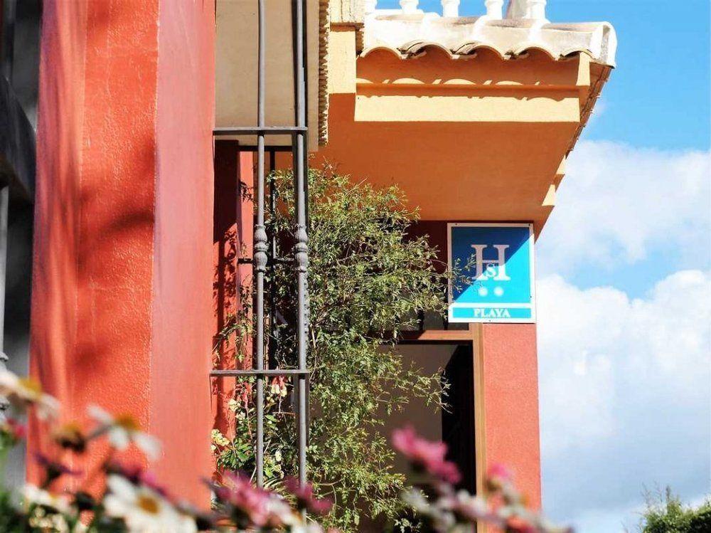 Victoria Hotel Hotel